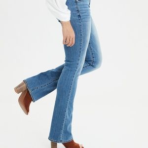 NWT American Eagle Skinny Kick jeans 4P